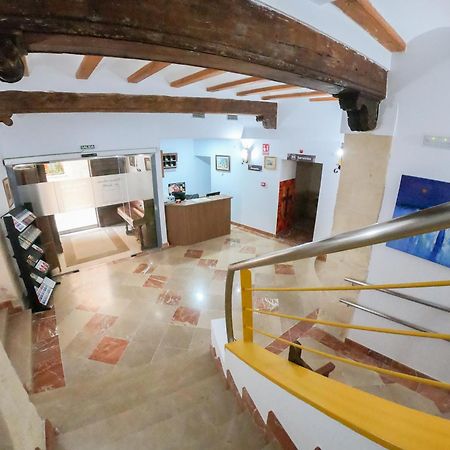 Hotel Baron Andilla Valdealgorfa Ngoại thất bức ảnh