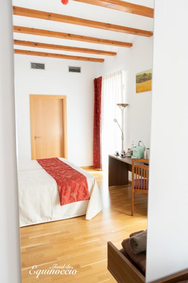 Hotel Baron Andilla Valdealgorfa Ngoại thất bức ảnh