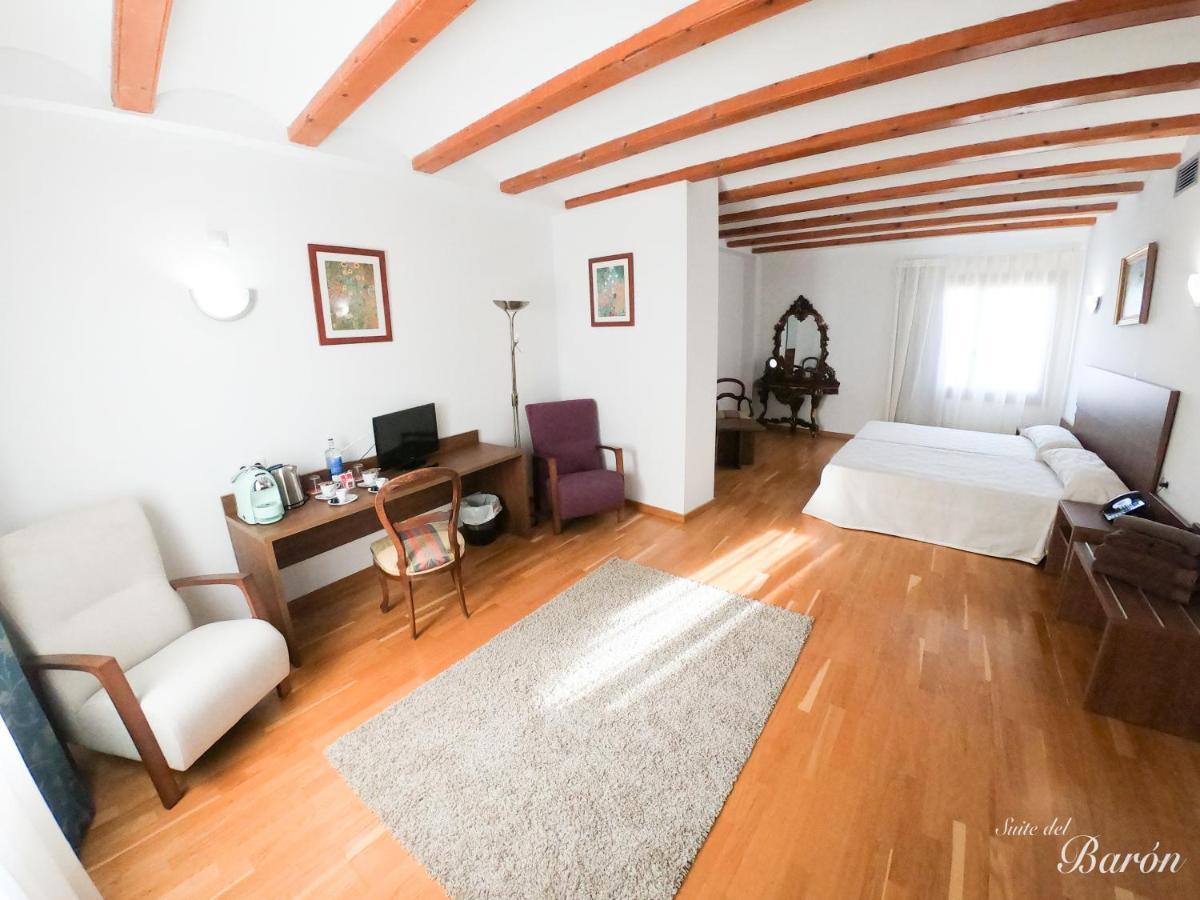 Hotel Baron Andilla Valdealgorfa Ngoại thất bức ảnh
