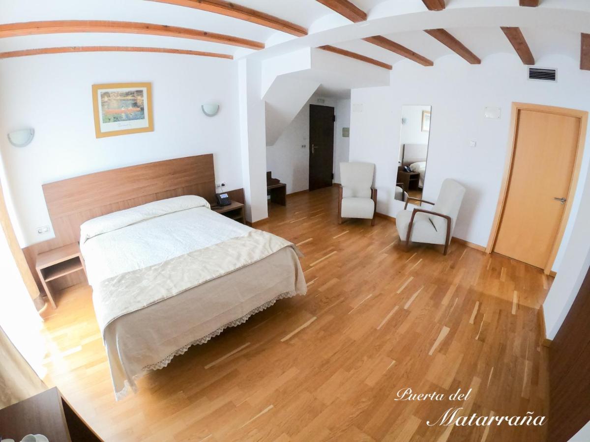 Hotel Baron Andilla Valdealgorfa Ngoại thất bức ảnh