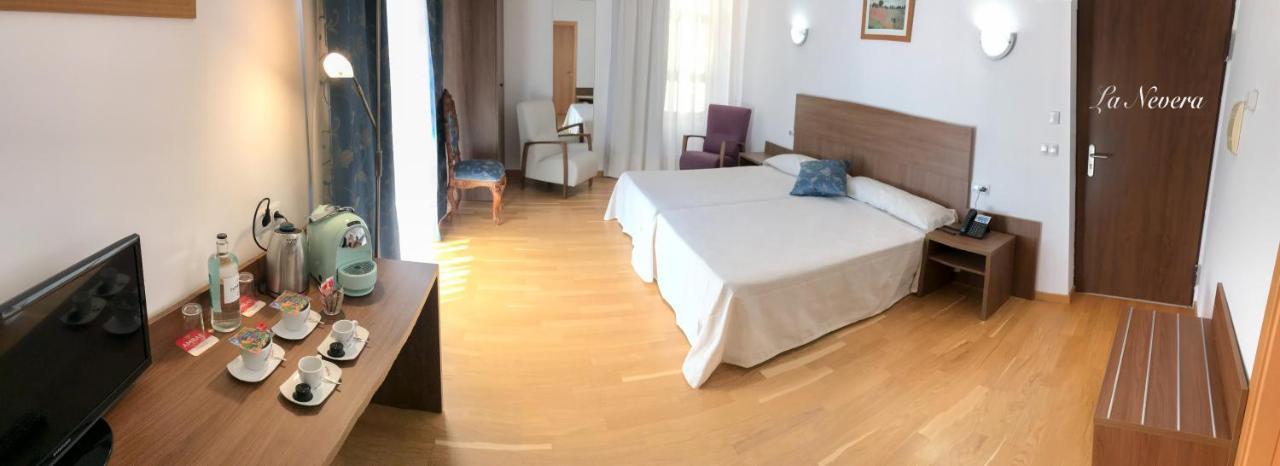 Hotel Baron Andilla Valdealgorfa Ngoại thất bức ảnh
