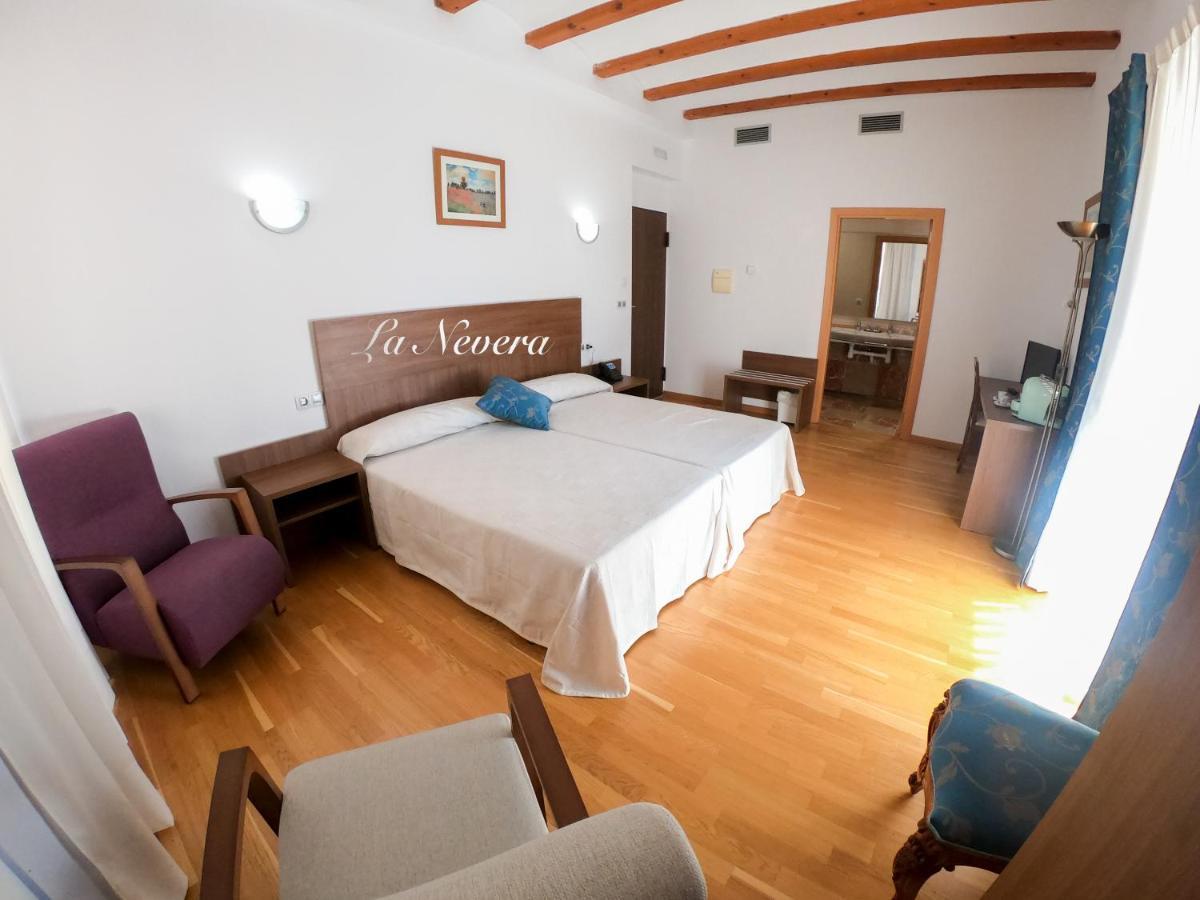 Hotel Baron Andilla Valdealgorfa Ngoại thất bức ảnh