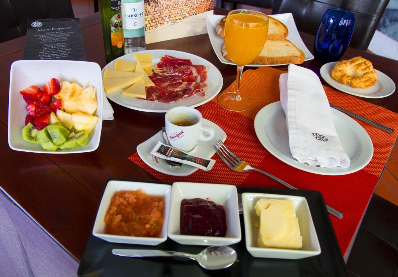 Hotel Baron Andilla Valdealgorfa Ngoại thất bức ảnh